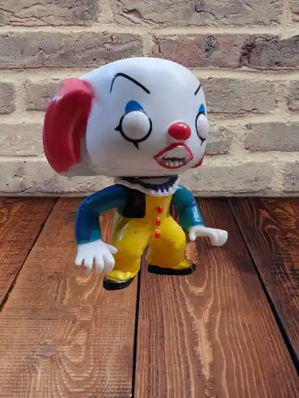 Muñeco Tipo Funko Personaje It Eso / Pennywise / 10cm.