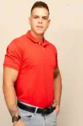 CAMIBUSO TIPO POLO TALLA M COLOR ROJA FUERTE	