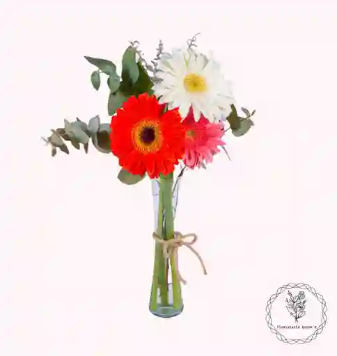 arreglo floral de herberas 