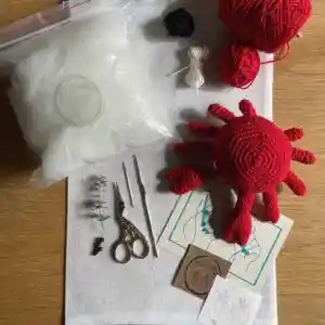 Kit de tejido amigurumi – cangrejo