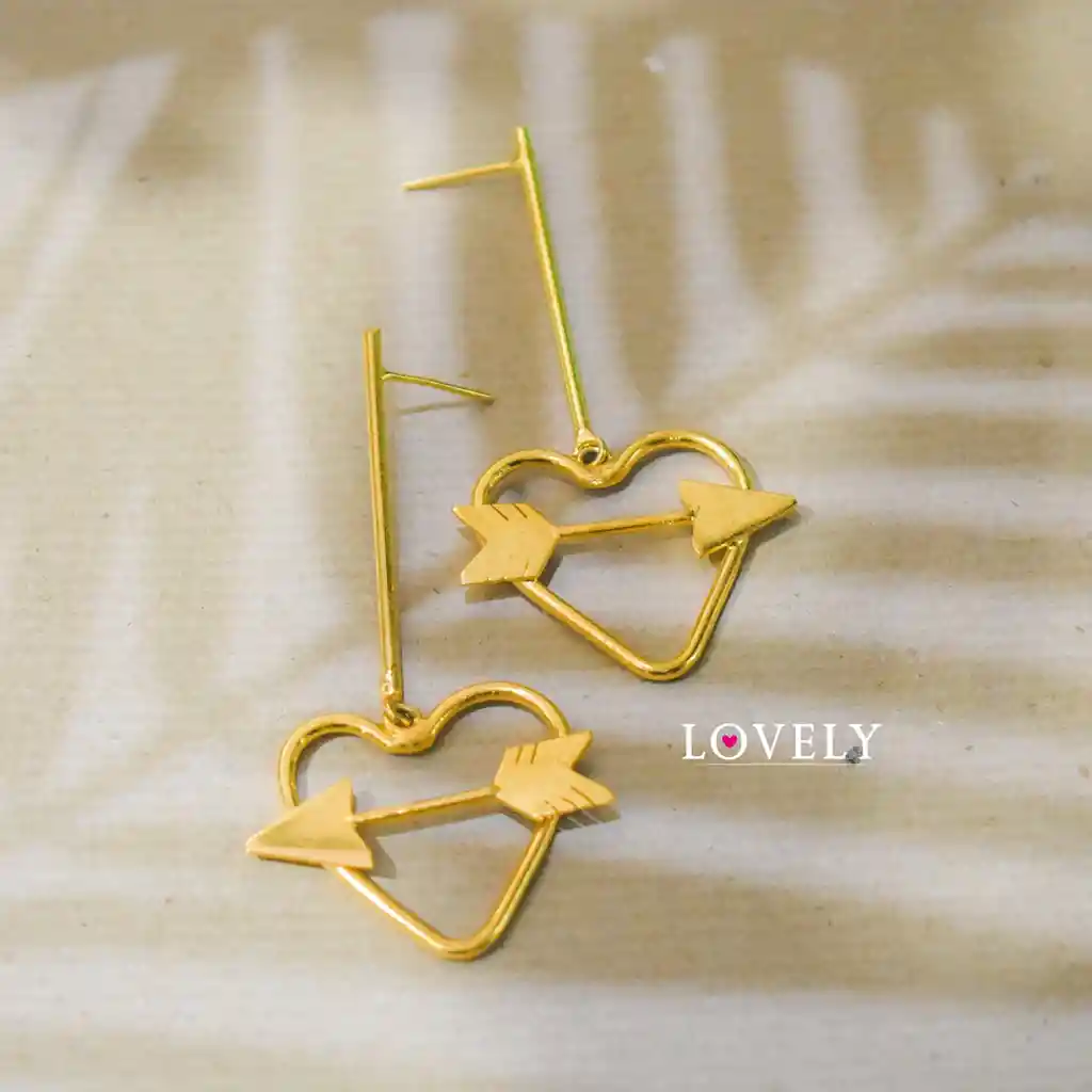 ARETES LENIN LOVE