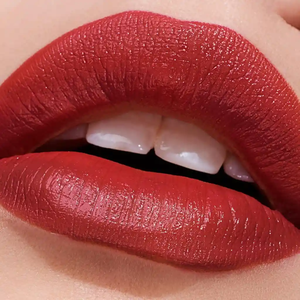 Esika Labial Colorfix Duo Tattoo Tono Rojo Passion