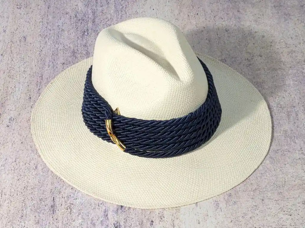 Natural Cocha /navy 