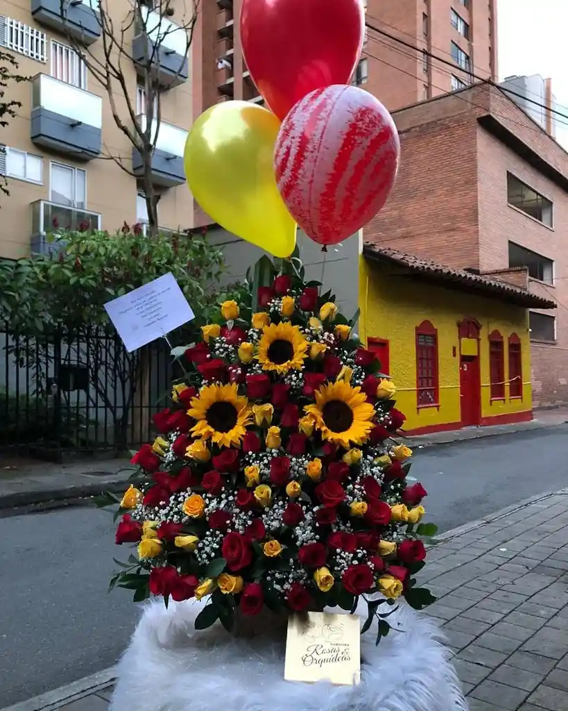 Ramo Girasoles y Rosas