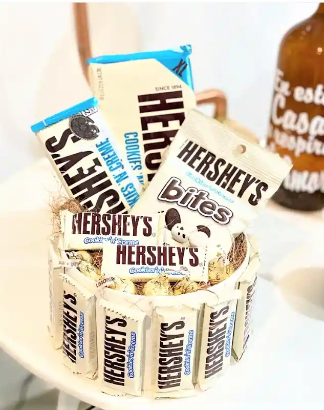 Hershey Ancheta De Chocolates S