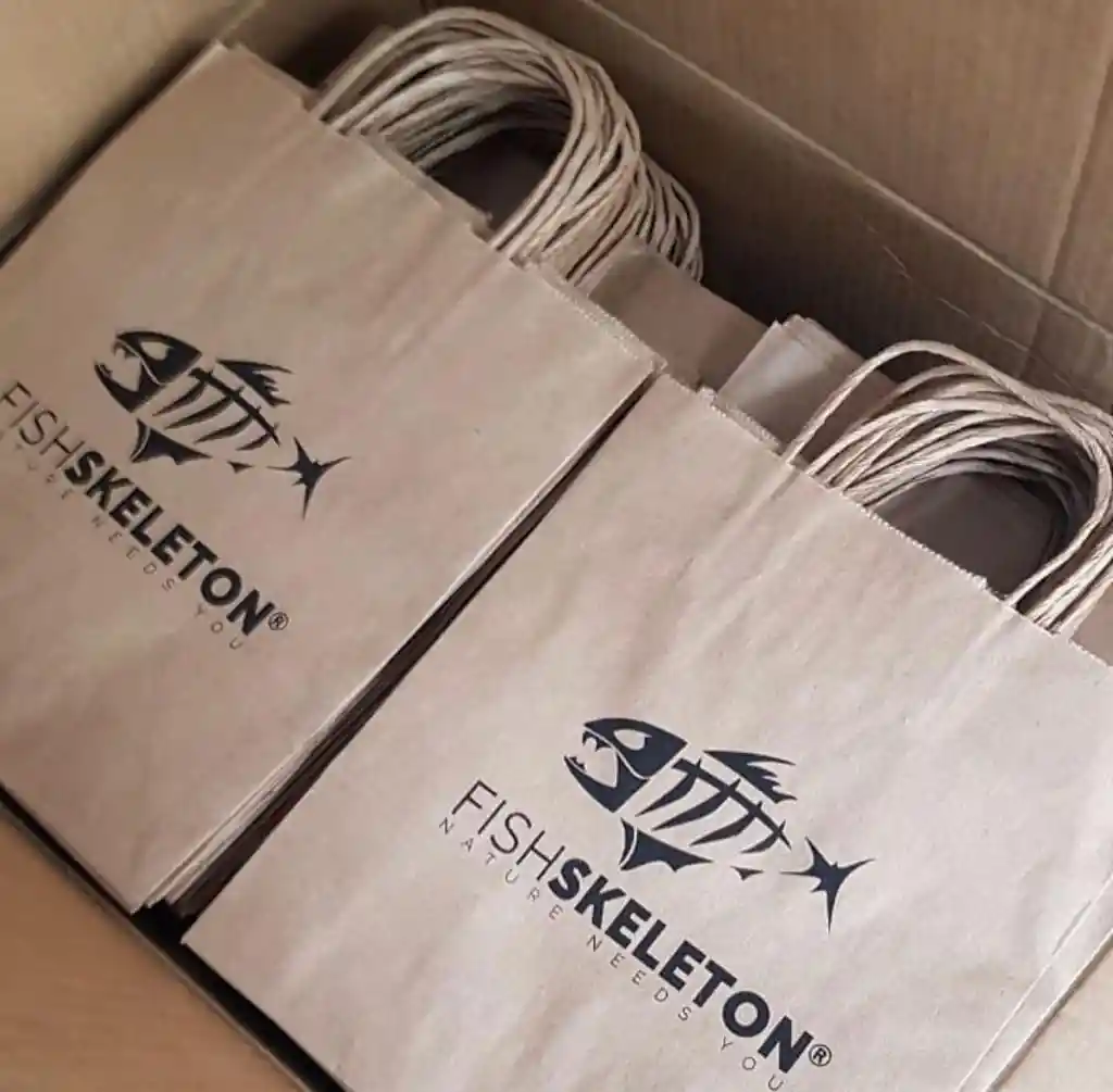 Camiseta FishSkeleton Gris - Cuello V