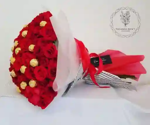 rosas y chocolates en  Bouquets 