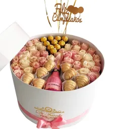 Arreglo Floral  en Cilindro Queen Con Rosas Y Fresas Con Chocolate Y Globos