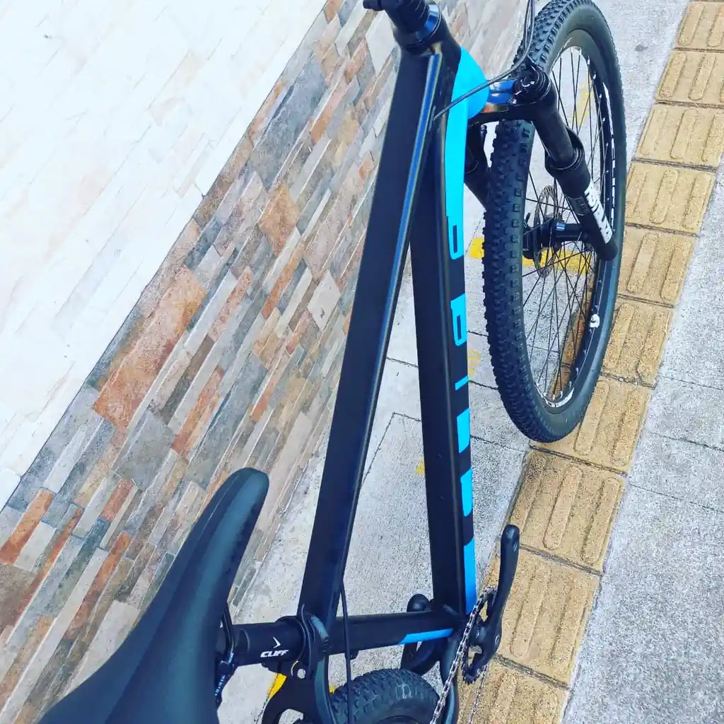 Bicicleta CLIFF ROCK SPORT NEGRA/AZUL