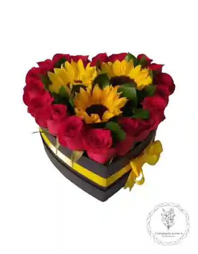 Caja de rosas y girasoles