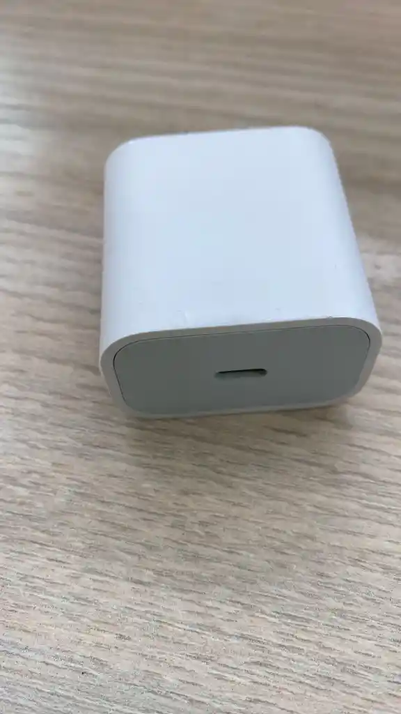 Adaptador De Corriente Usb-c De 20 w