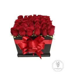 rosas en caja de regalo
