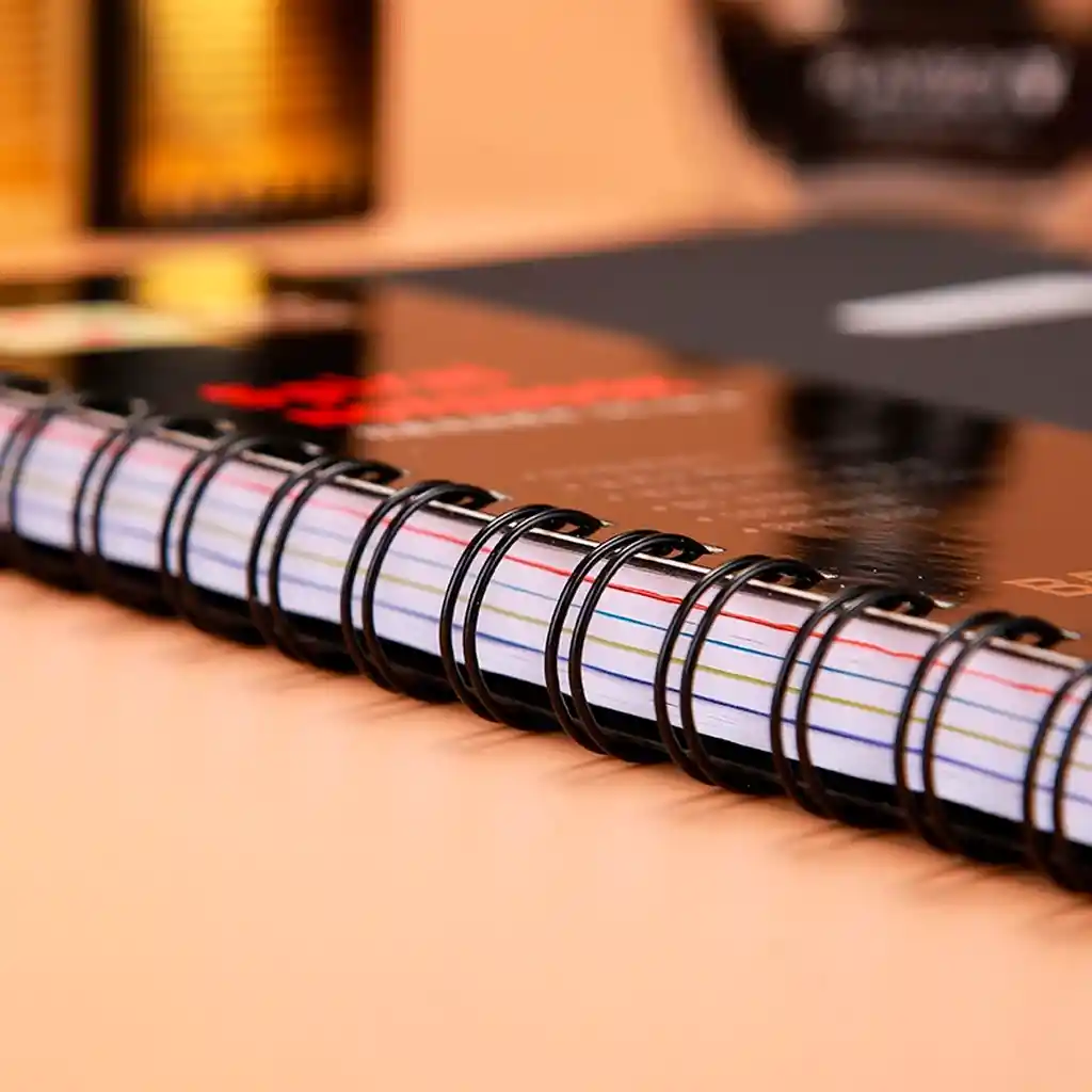 Libreta De Notas Argollada Con Separadores X 130 Hojas.