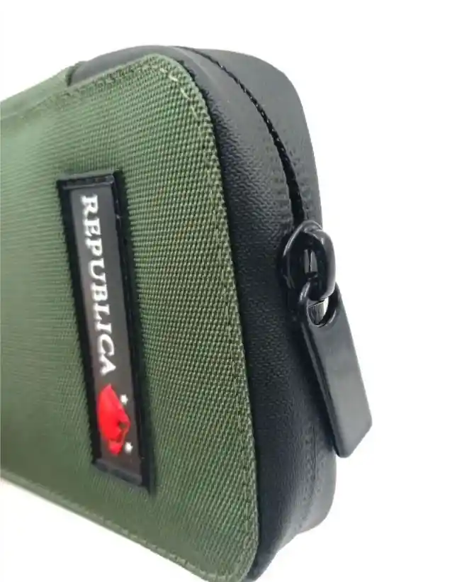 Estuche Porta Celular Brazalete Impermeable Verde Militar 