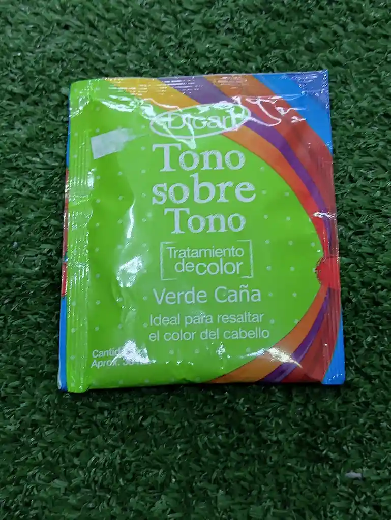 Tratamiento Capilar Tono sobre Tono | Verde Caña | Dicari | 30 ml