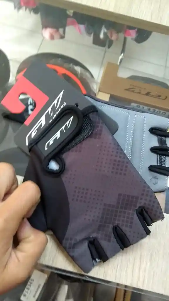 GUANTES CORTOS MARCA GW TALLA XXL