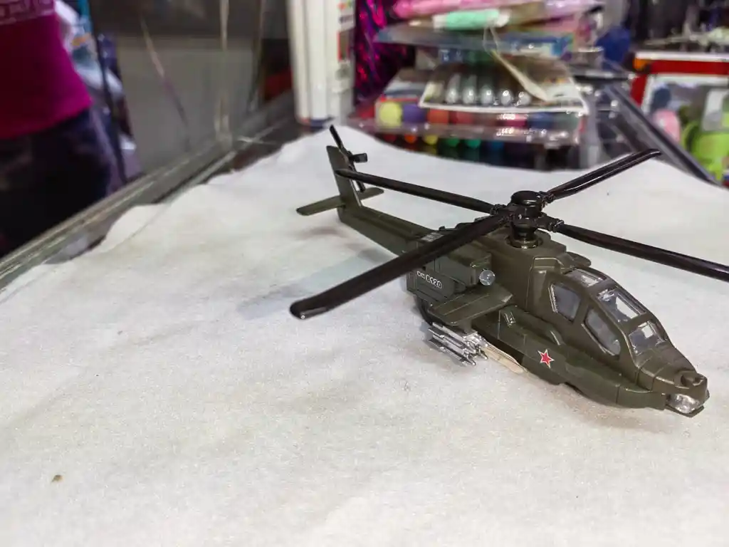 Helicóptero M-28 8120 Colección