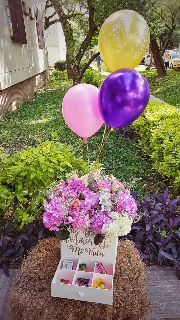 Flores Caja Y Globos