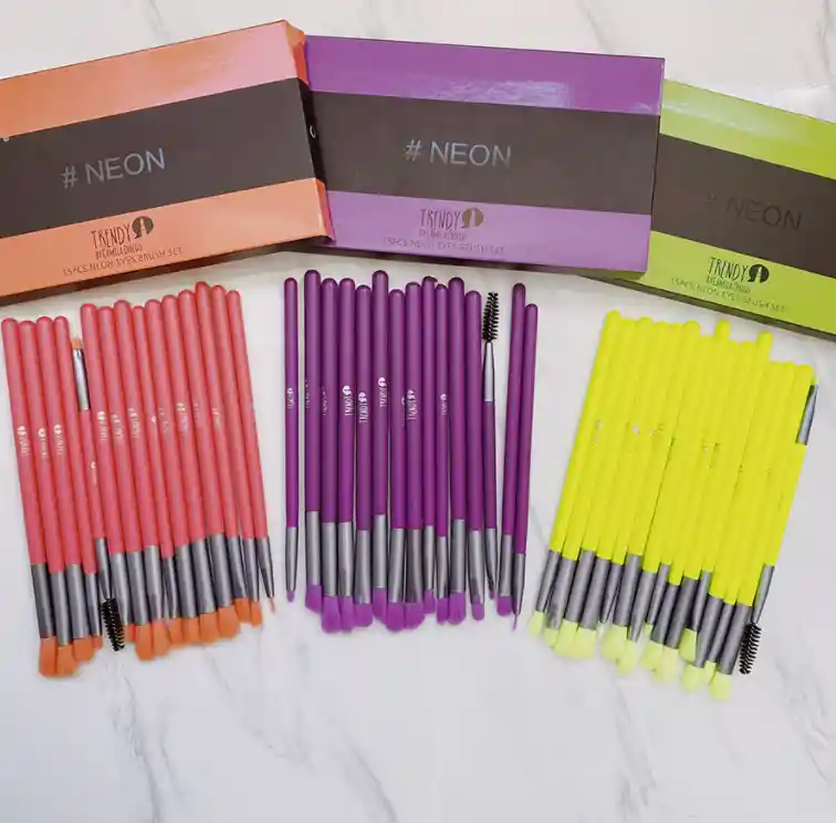 TRENDY Kit De Brochax15 Ojos Neon Surtido Ref Neon15