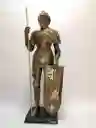 Escultura De Armadura Con Lanza Y Escudo