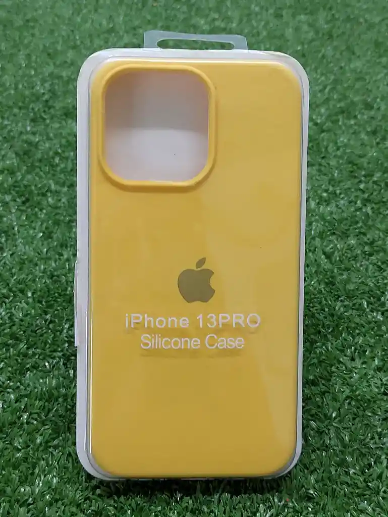 Iphone 13 Pro Forro Protector| Silicone Case | Amarillo | Iphone | Carcasa | Funda | Anti Humedad