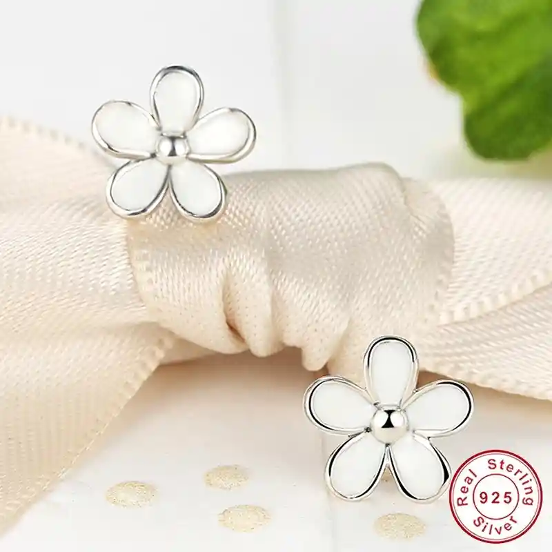 Aretes Para Mujer Flor Blanca Fabricados En Plata 925