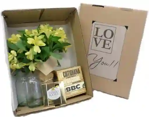 Caja De Regalo Flores, Cerveza, Vasos Y Chocolates