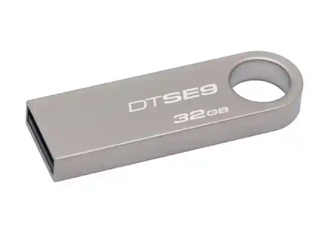 Kingston Memoria Usb 32 Gb Metalica