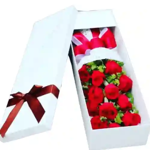 Ramo De Rosas En Caja
