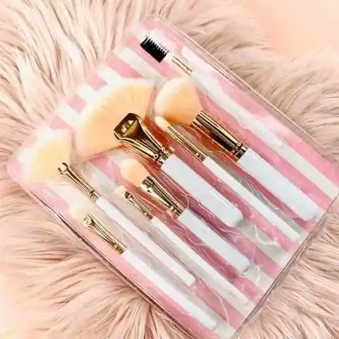 Complexion 8 Piece Brush Kit