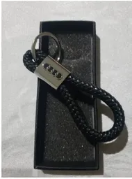 Llavero De Lujo Cuero Trenzado Para Carro Emblema Audi