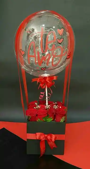 Caja Rosas Con Globo