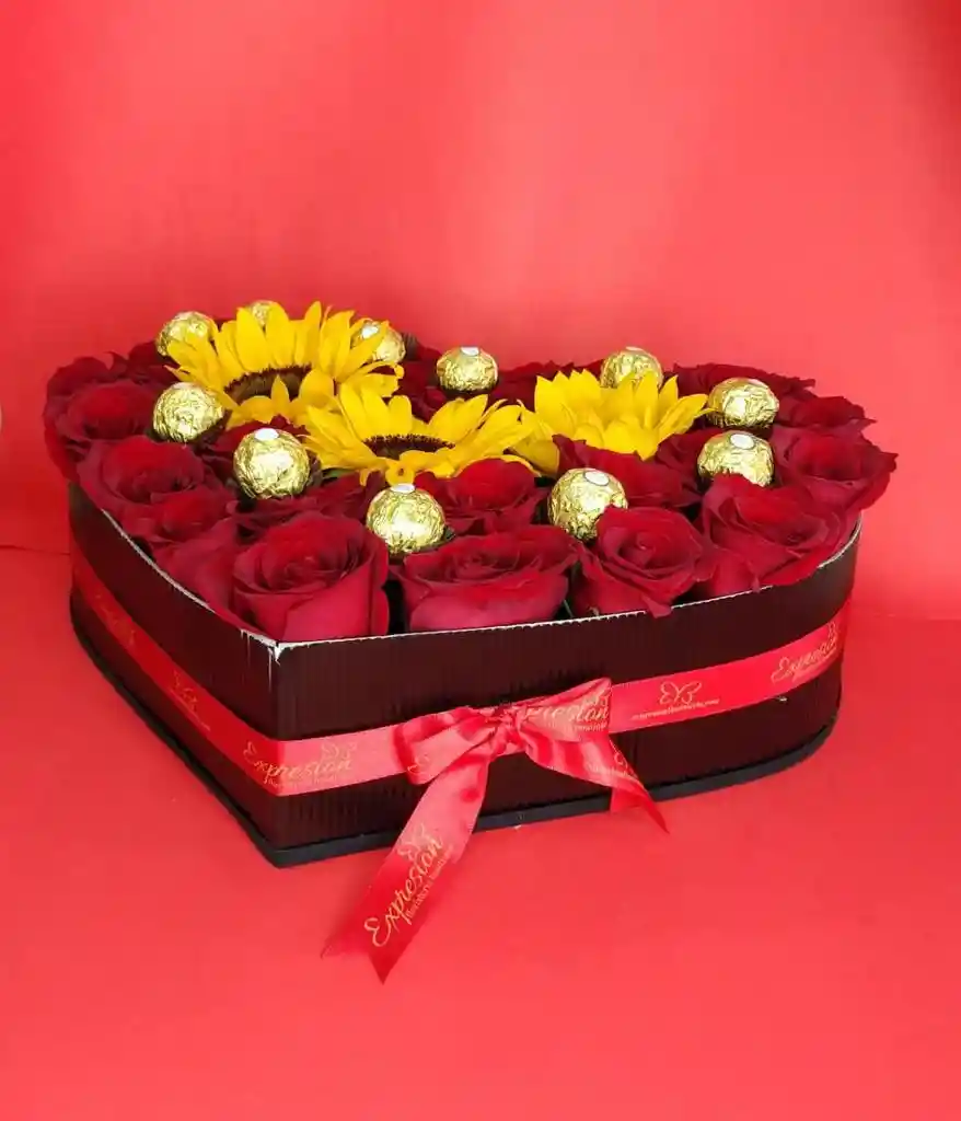 Caja Corazón Rosas Y Girasol