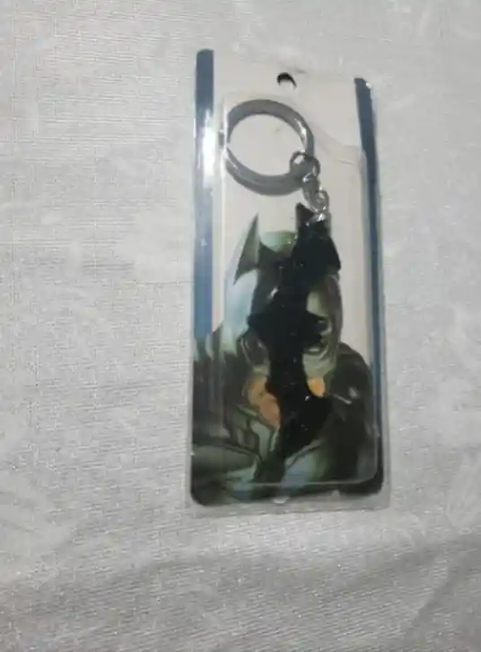 Llavero De Lujo Metalizado Batman Logo Negro Con Relieve