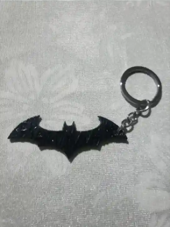 Llavero De Lujo Metalizado Batman Logo Negro Con Relieve