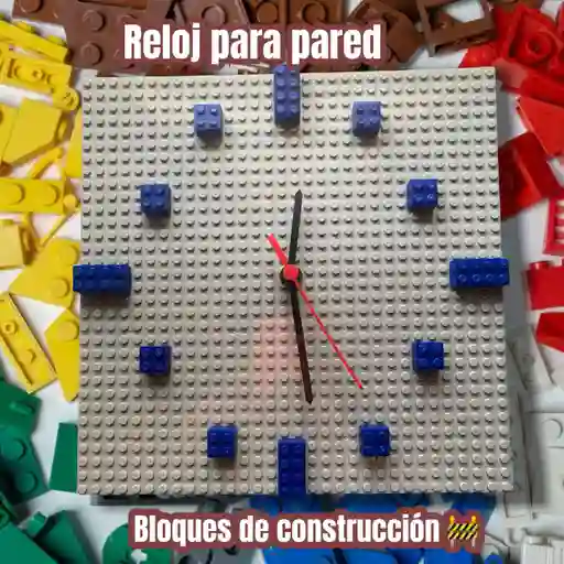 Reloj Para Pared - Fondo Tabla Lego. Color Gris