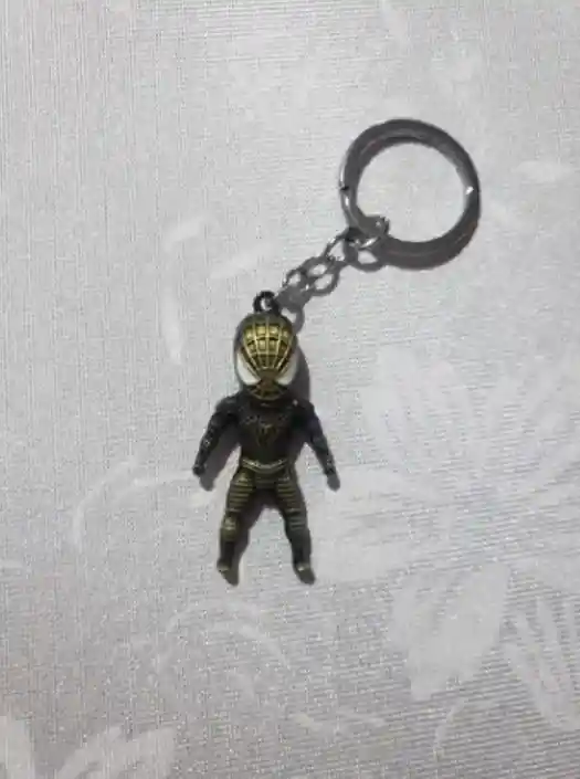 Llavero De Lujo Metalizado Spiderman