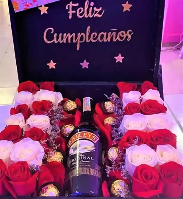 Rosas En Caja Madera Color Nego O Natural Baileys 350 Ml Rosas Para Cumpleaños O Aniversario O Feliz Dia, San Valentín