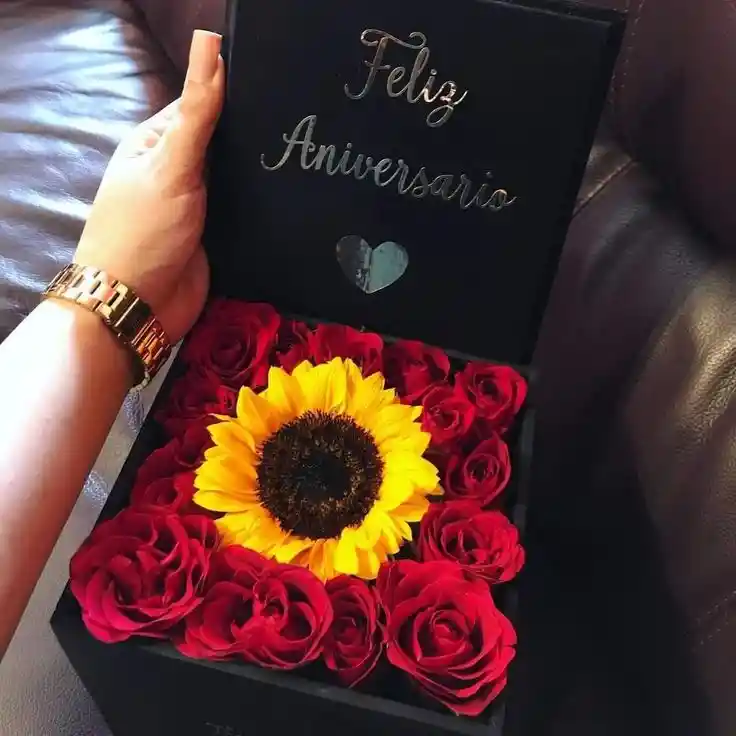 Rosas Medellin En Caja De Lujo Con Girasol Y Rosas Para Aniversario O Cumpleaños O Feliz Día Del Padre, San Valentín, Odontologo