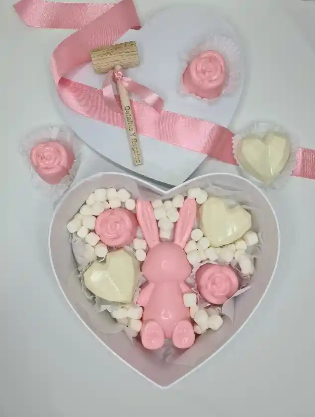 Caja Corazón Pequeño Conejo U Osito Teddy De Chocolate