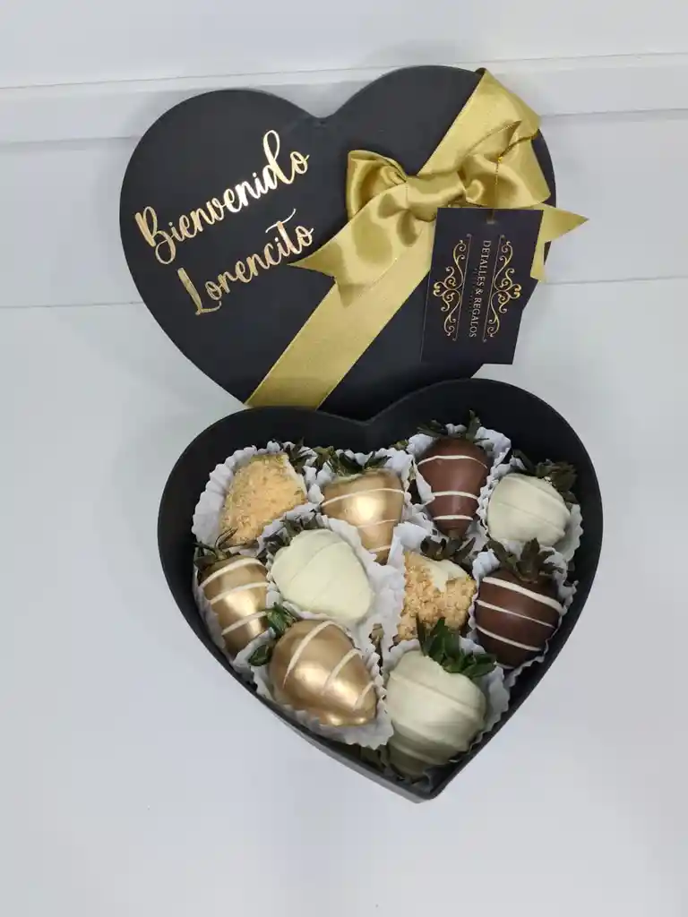 Caja Corazon Con Fresas