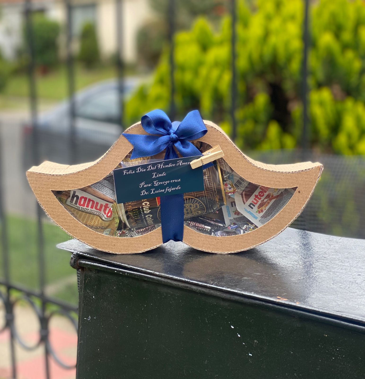 Regalo Caja Bigote Dia Del Padre - Rappi