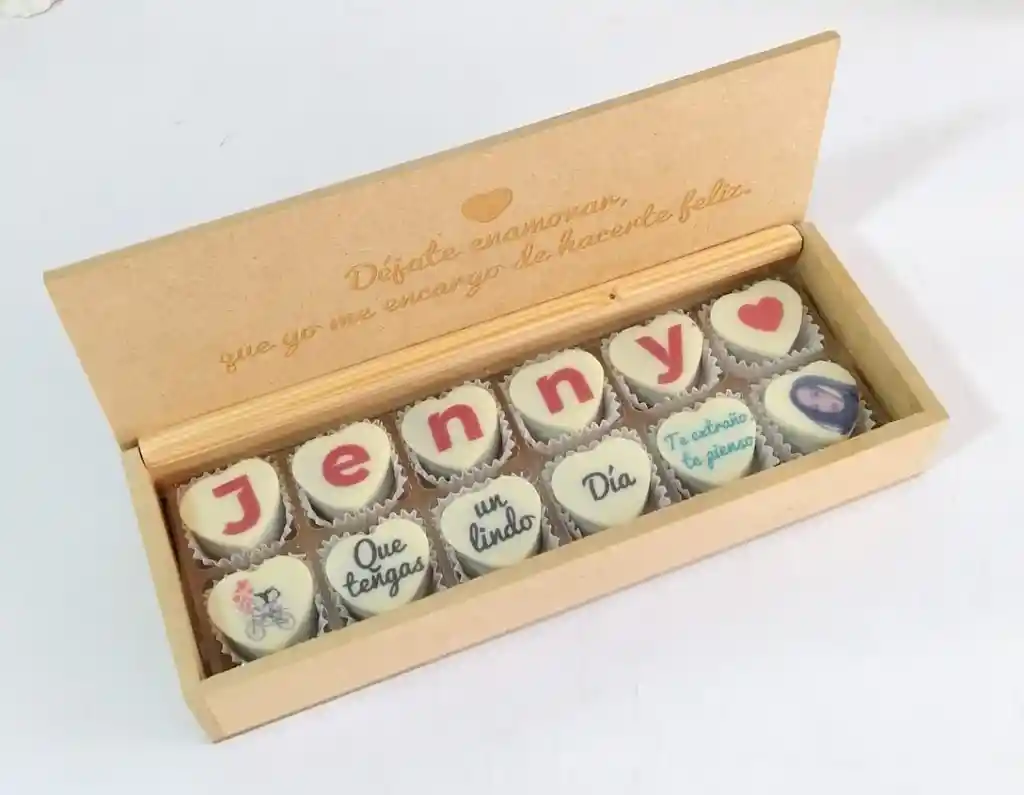 Caja En Madera X12 Chocolates Personalizados