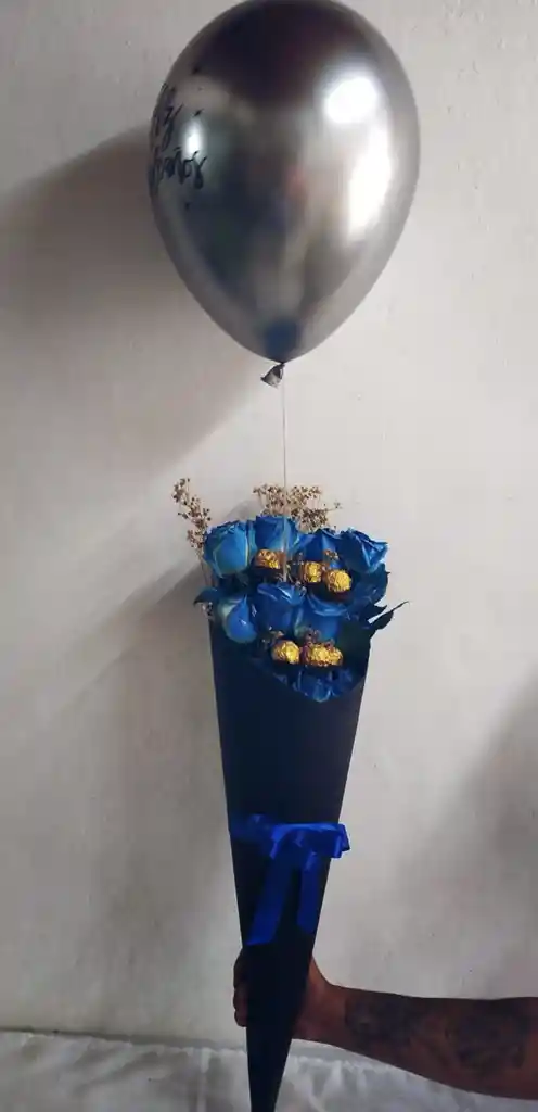 Bouquet De Rosas Azules