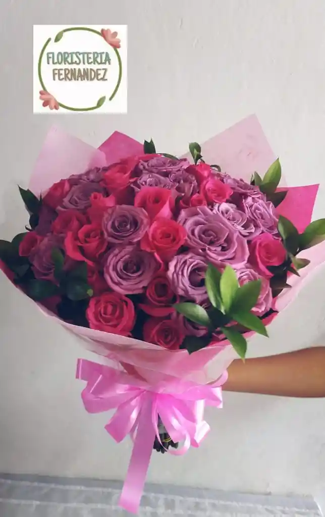 Bouquet De Rosas Fucsias Y Lilas