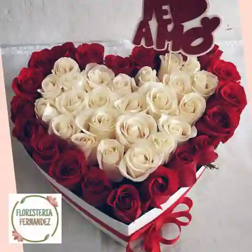 Corazon De Rosas Blancas Y Rojas