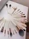 Colección Premium Brochas Profesionales Luxury - 24 Brochas Para Rostro Y Ojos
