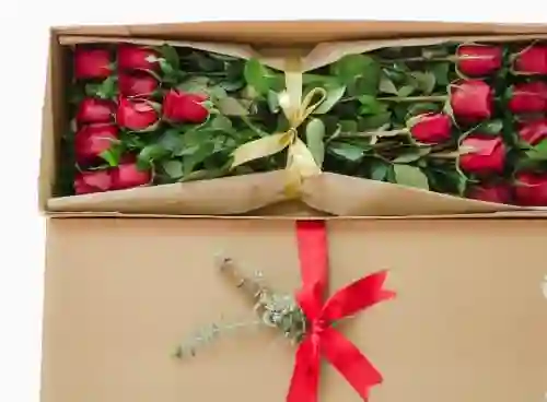 Caja 24 Rosas