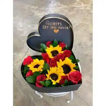 Girasoles Y Rosas En Caja