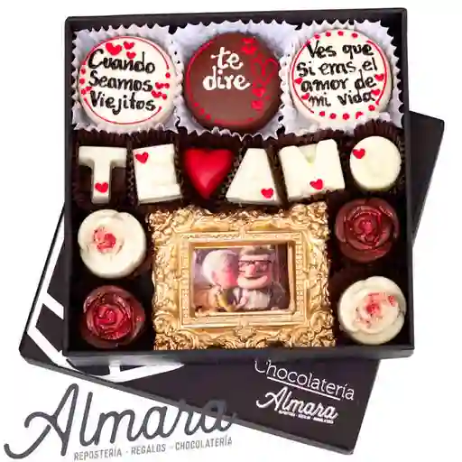 Caja Regalo Con Alfajores Y Chocolates Viejitos Up